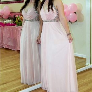Light pink sparkly sweet sixteen/prom dress! 👑👑